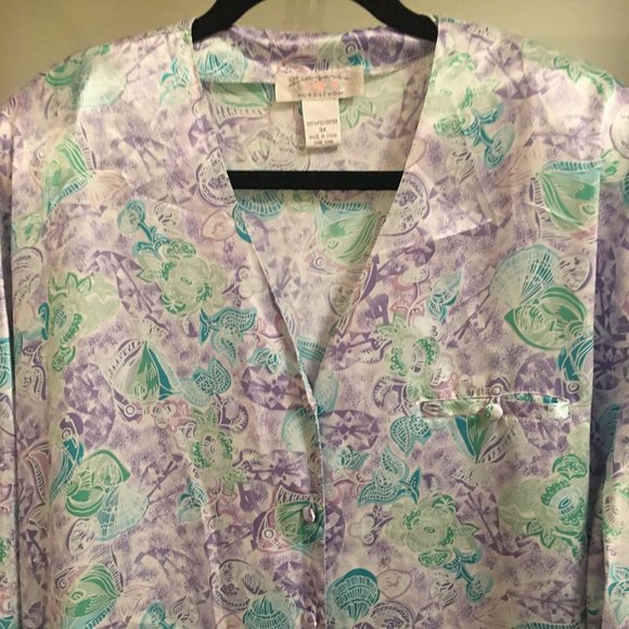 Silky Nighshirt - Picture 4 of 5